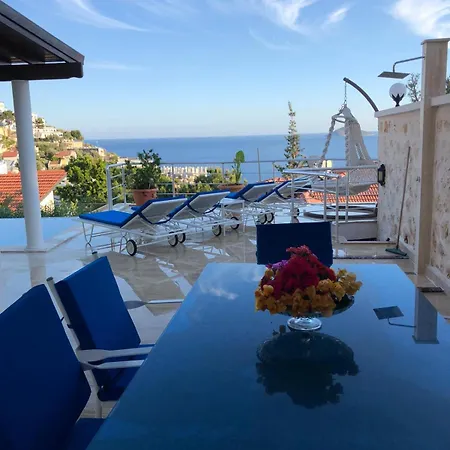 Villa Amazing Seafront 4 Bedrooms Villa In Kalkan Centre *