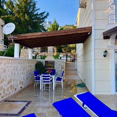Amazing Seafront 4 Bedrooms Villa In Kalkan Centre *