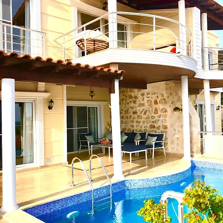 Amazing Seafront 4 Bedrooms Villa In Kalkan Centre *